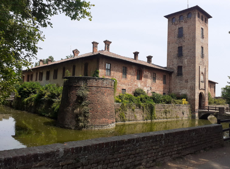 Castello di Peschiera Borromeo, Italy